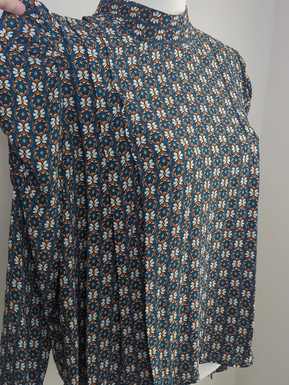 NWT Zara Boho Floral Medallion High Neck Long Puff Sleeve Blouse Teal LARGE